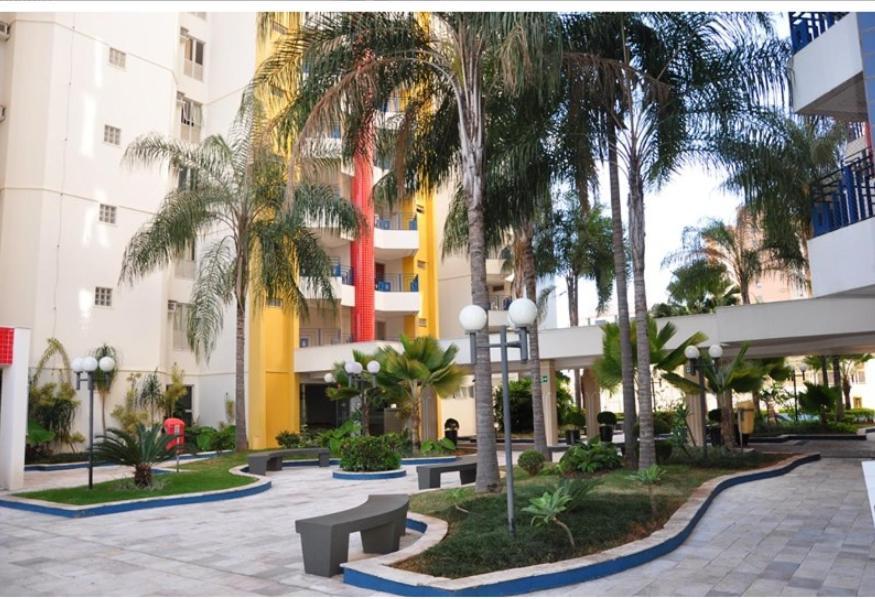 Apartamento Aconchegante,em Predio Com 5 Piscinas. Apartment *